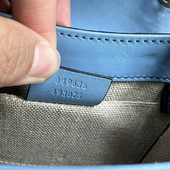 100% Authentic GUCCI Emily Blue Leather Shoulder Bag 570-101724 - Picture 13 of 14